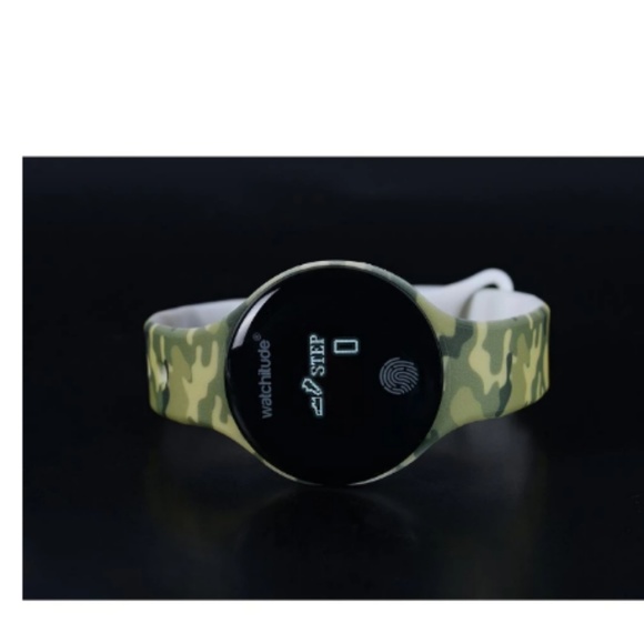 WATCHITUDE ARMY CAMO MOVE KIDS ACTIVITY WATCH - Picture 2 of 6